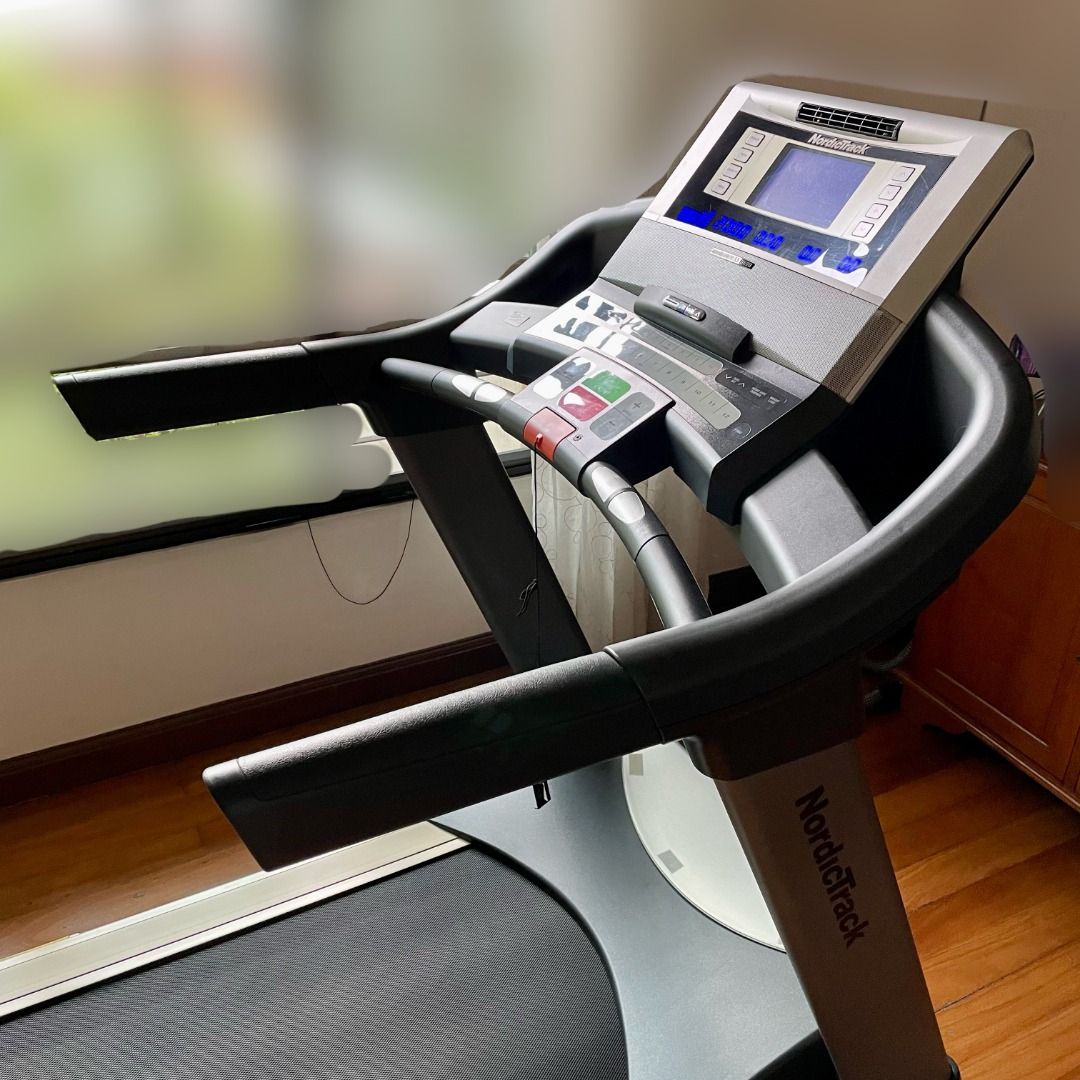 Nordictrack elite on sale 9500 pro treadmill