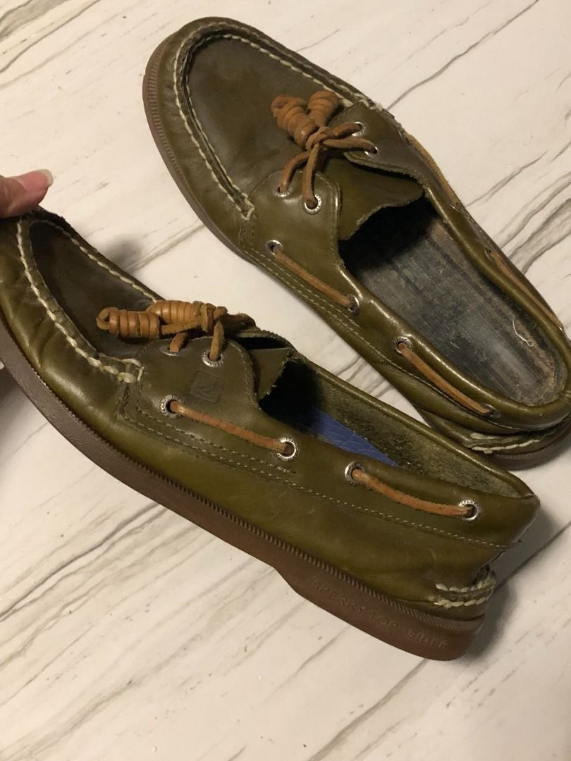 Olive outlet green sperrys