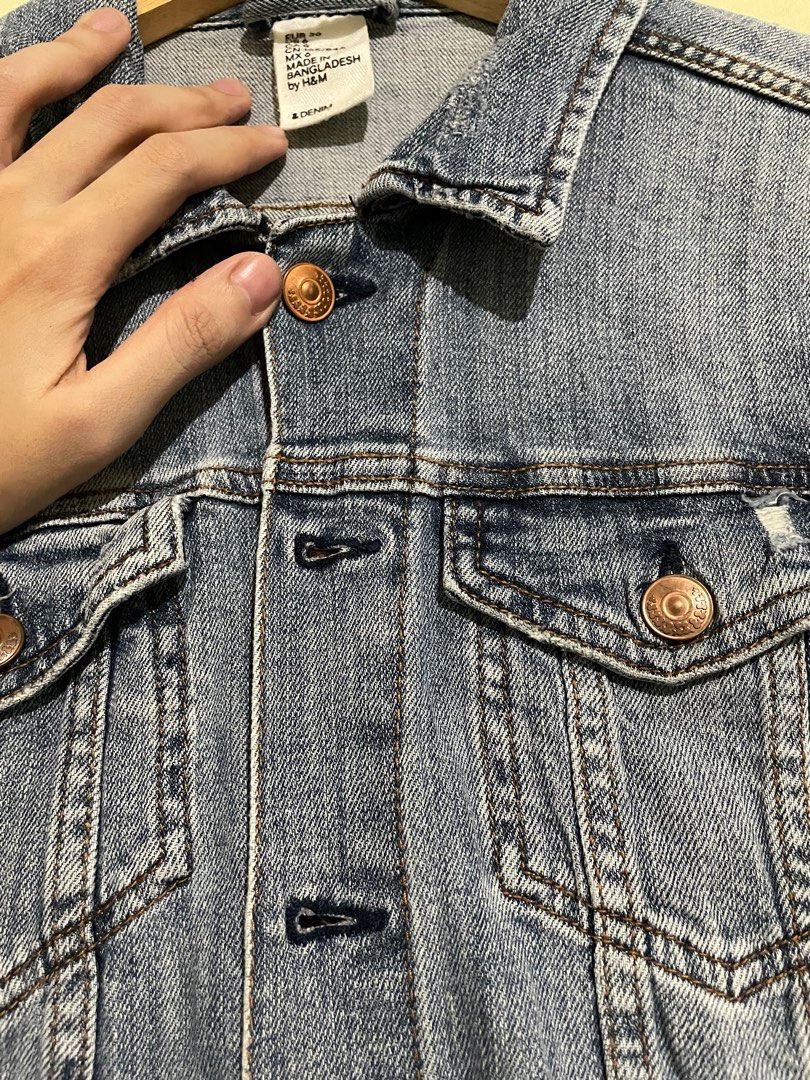 Original hu0026m u0026denim collab slim fit crop top denim jacket, Women's Fashion,  Coats, Jackets and Outerwear on Carousell