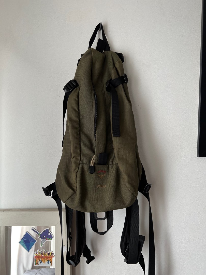 Osprey solo hot sale backpack