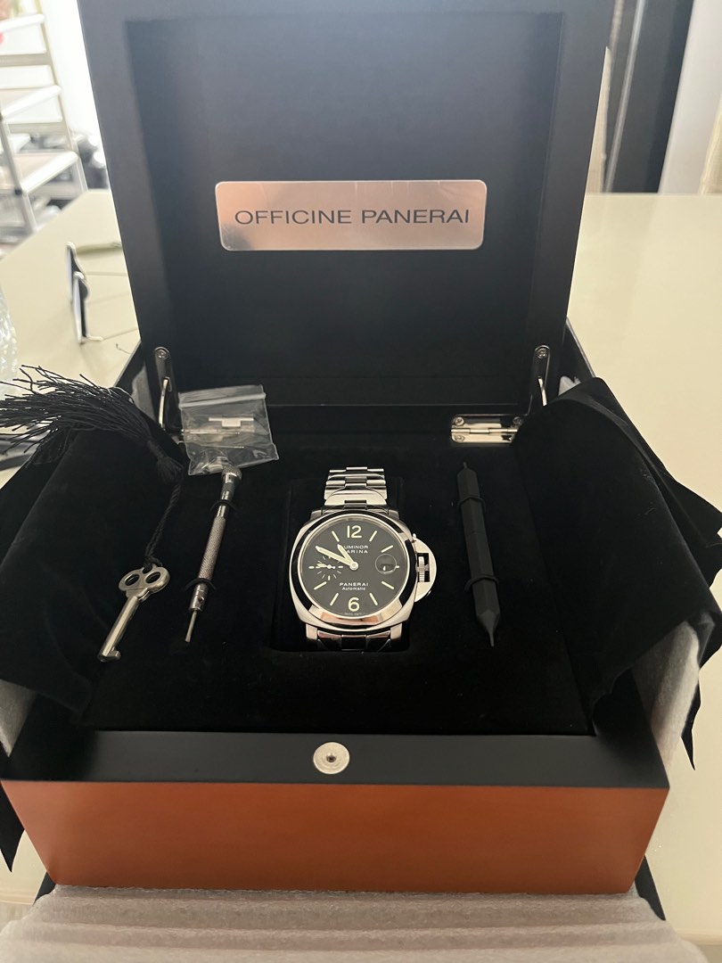 panerai pam 220