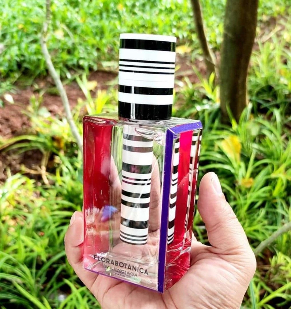 Perfume botanic discount balenciaga
