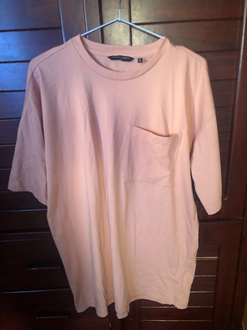Penshoppe loose pocket tee (Category: Tshirts & Polo Shirts ) located in Cavite. Submitted by _dashhh (Listing ID 1248165945, Image 1). Description: .
