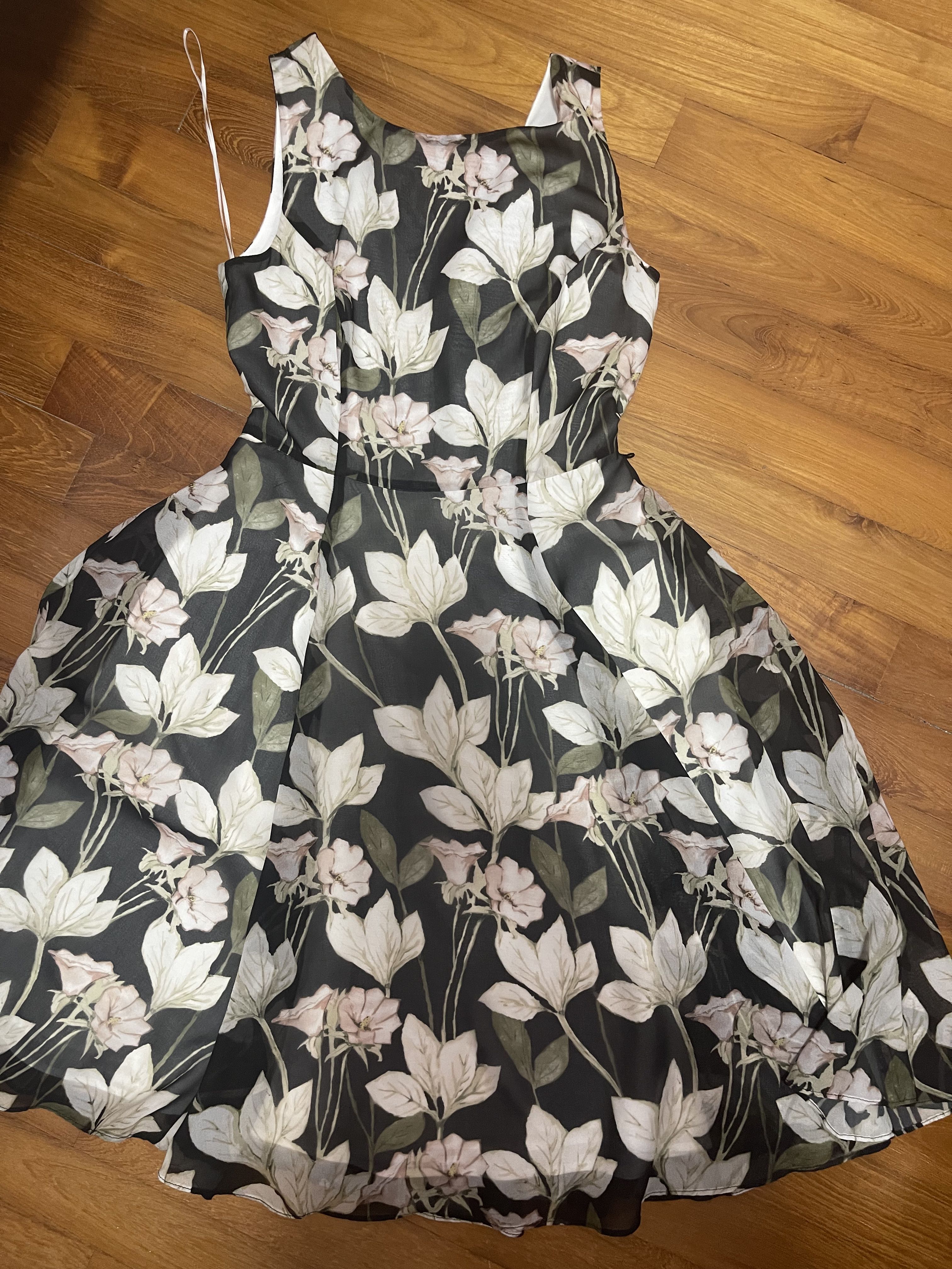 Phase 8 hotsell floral dress