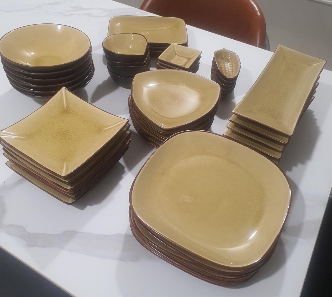 Plates and bowls set, Furniture & Home Living, Kitchenware & Tableware
