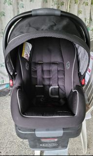 Preloved Graco SnugRide SnugLock 35 Infant Car Seat