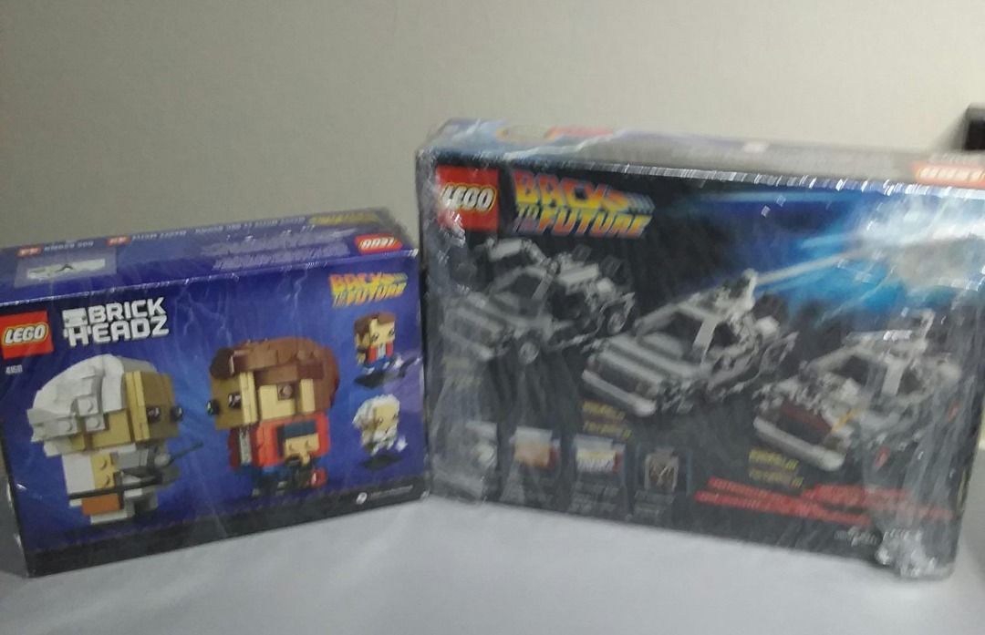 Retired> Lego Back to the Future 21103 The DeLorean Time Machine