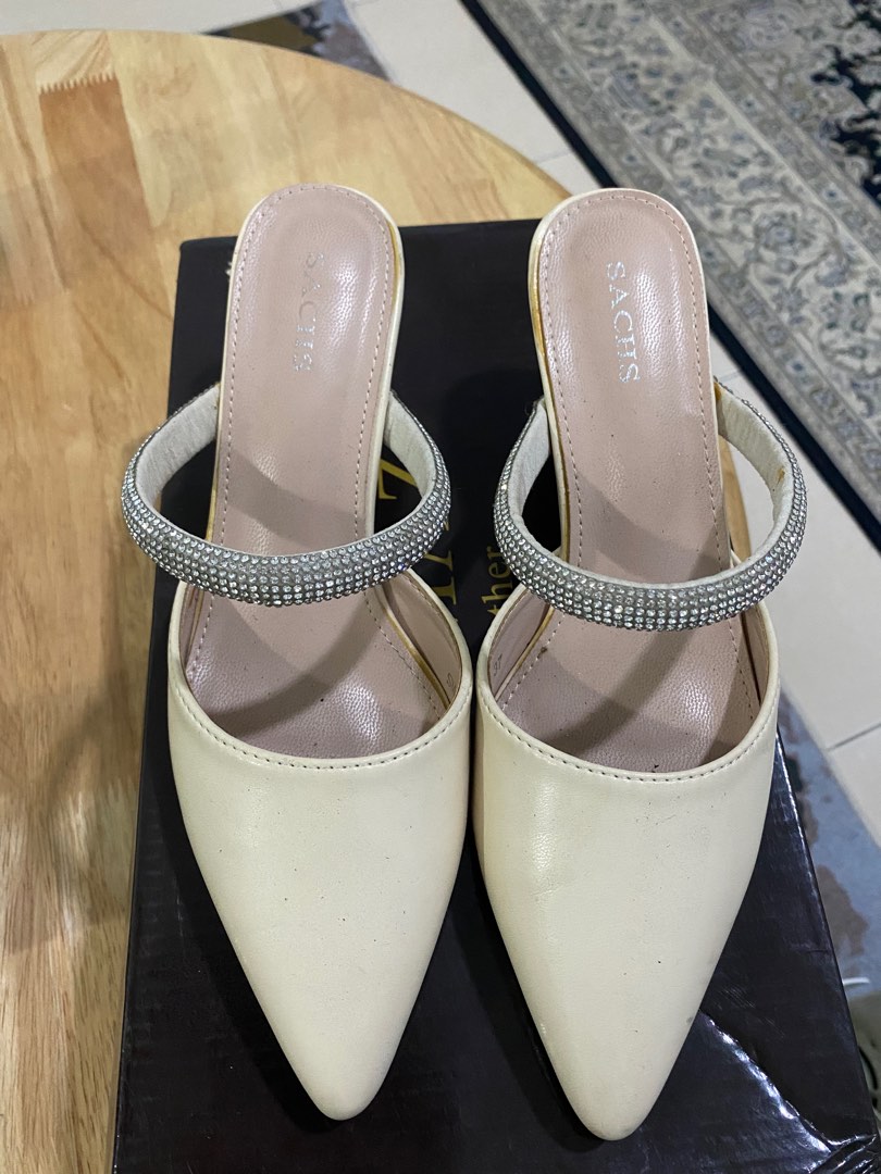 sachs shoes price