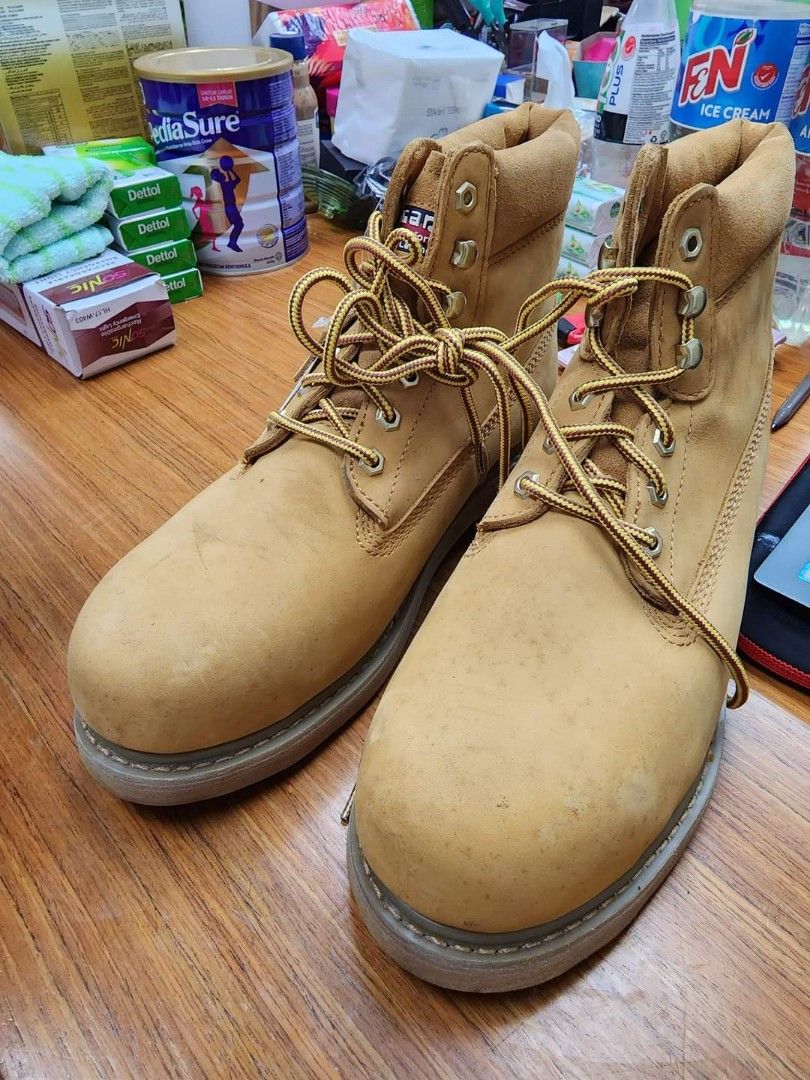 Genuine dickies men's jobrated maxx waterproof work boot best sale