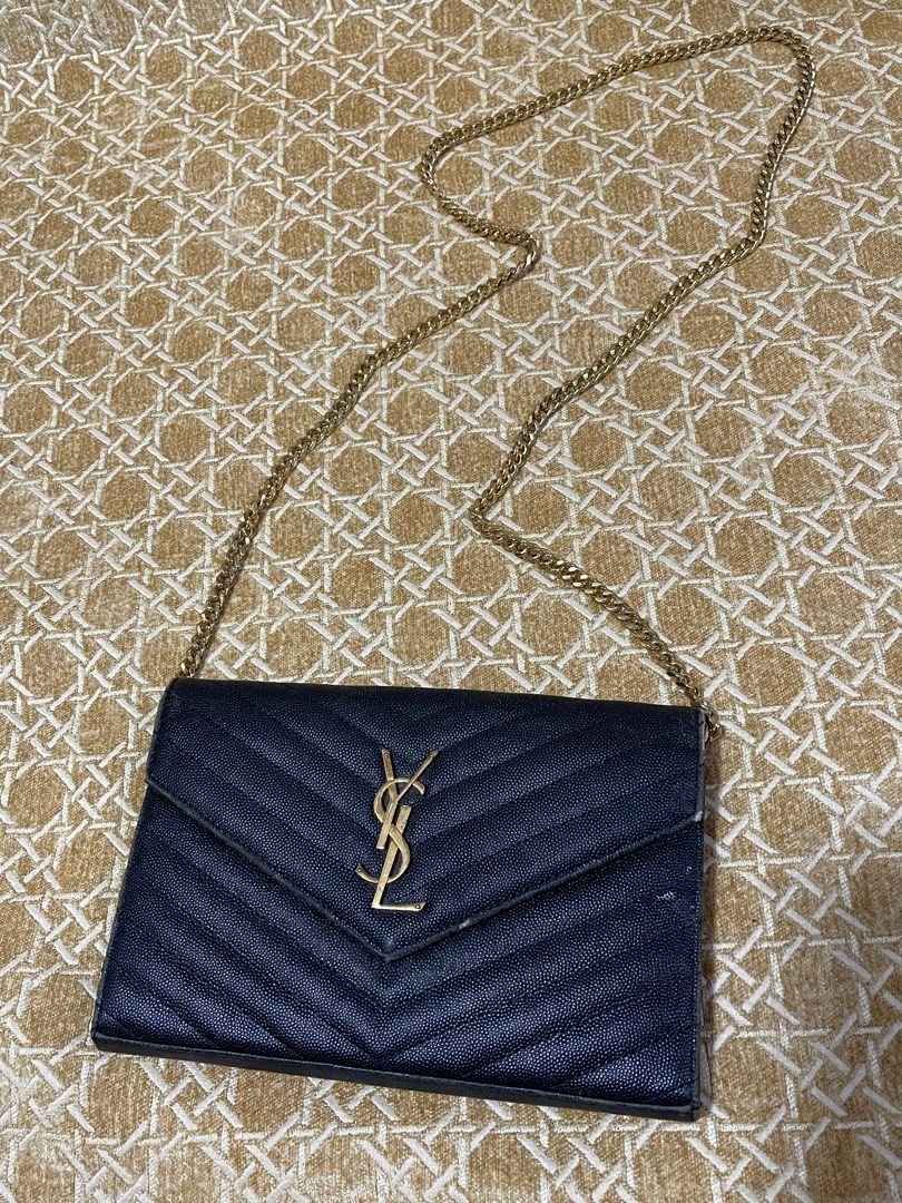 saint laurent (Category: Luxury Bags & Wallets) located in Calamba. Submitted by thriftingoverload (Listing ID 1248239155, Image 1). Description: plus shipping fee may mga issue na at d q rin makita code.