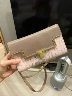 （分類：）位於 。 由 kam_cherry 提交（商品編號 1248224491，圖片 1）。簡介： 。