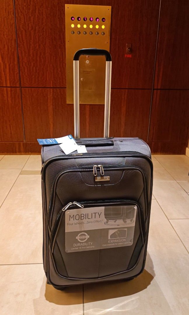 Samsonite four top wheels zero effort
