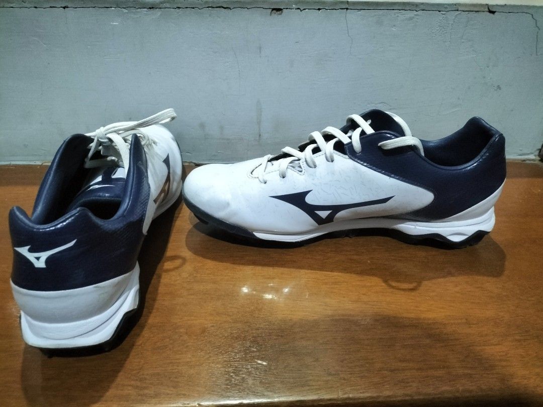 Sepatu softball sales mizuno