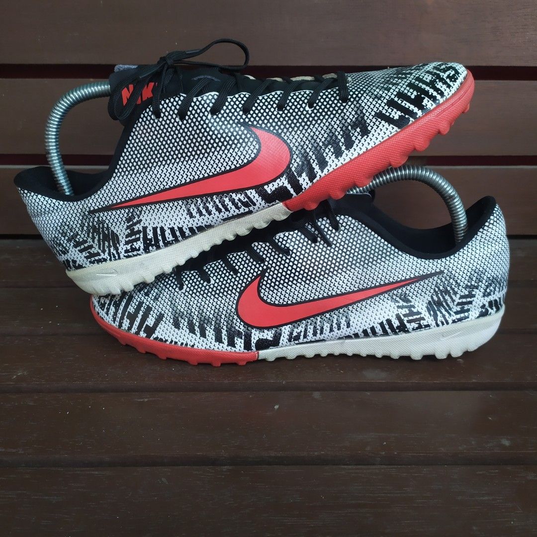 Sepatu Futsal Original Nike Neymar Mercurial VaporX 12 Academy TF, Olah  Raga, Perlengkapan Olahraga Lainnya di Carousell