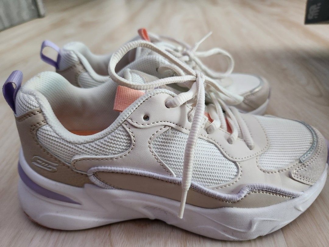 Cheap track hotsell shoes