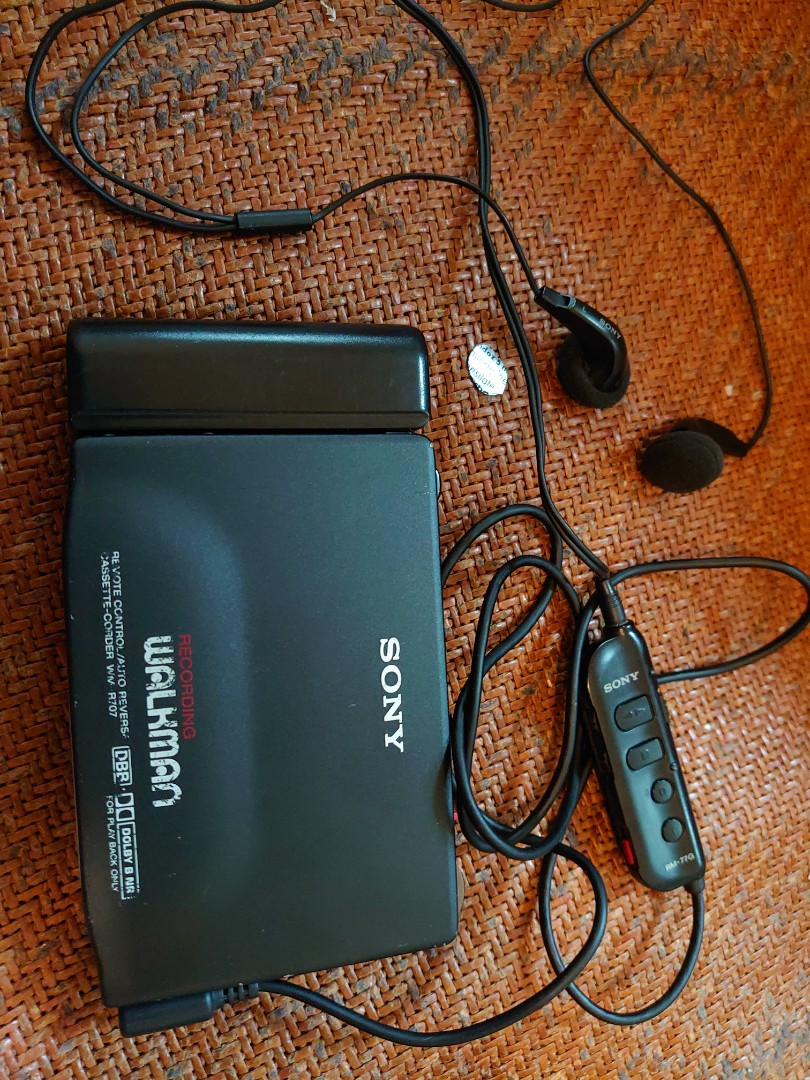 Sony WM-R707 Walkman, 音響器材, 可攜式音響設備- Carousell