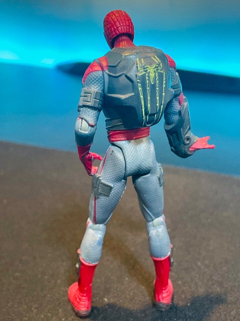 Spiderman (Category: Action & Battle Toys) located in Makati City. Submitted by tomypom (Listing ID 1248282241, Image 3). Description: Authentic Hasbro Spiderman 199 pesos only!.