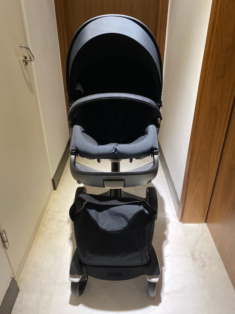 Stokke xplory true black limited edition top