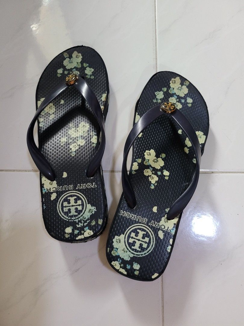 TB flip flops Women s Fashion Footwear Flipflops and Slides on