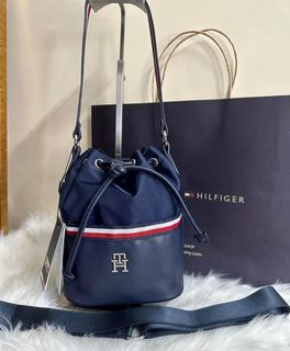 Tommy Hilfiger 2 way bucket bag