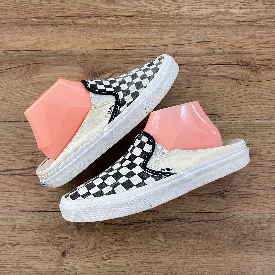 Coral checkered vans store