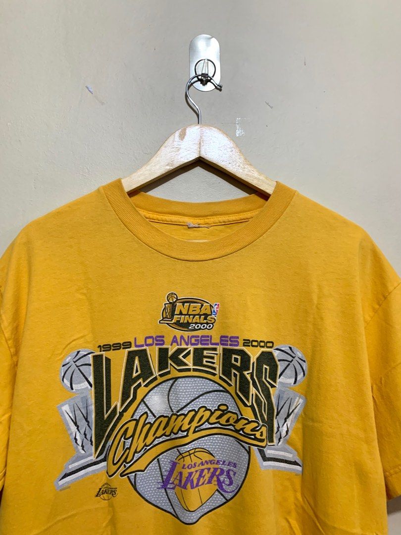 Vintage 00s Yellow Adidas Los Angeles Lakers T-Shirt - Large