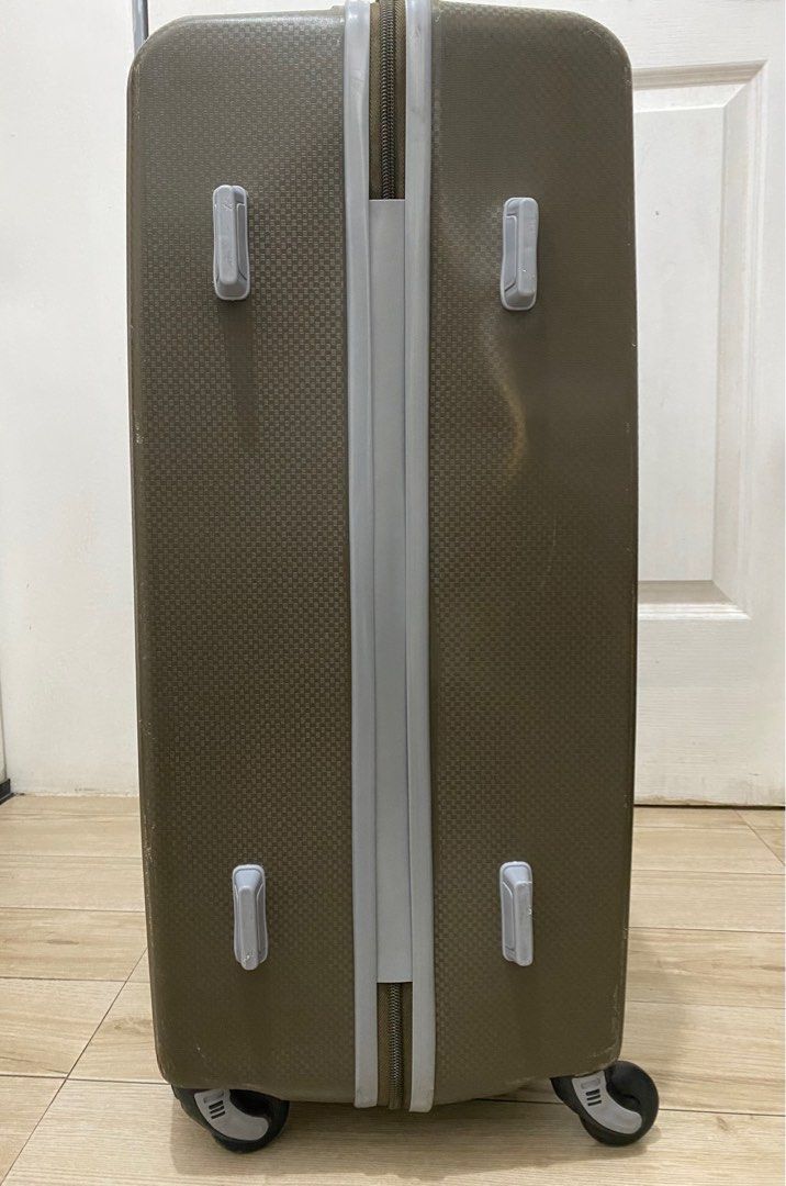 VOYAGER X LUGGAGE on Carousell