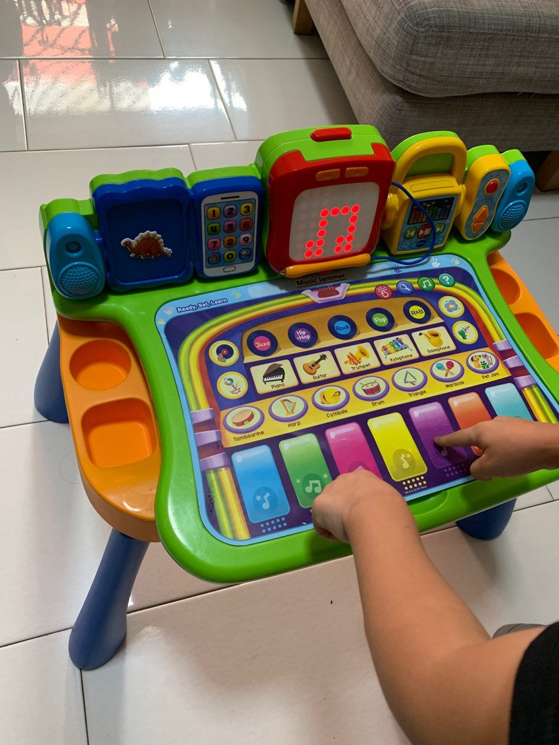 Vtech Activity Desk Interactive Learning System, Babies & Kids, Baby Nursery & Kids Furniture
