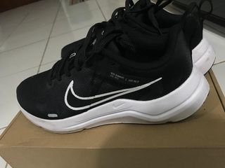 W Nike Downshifter