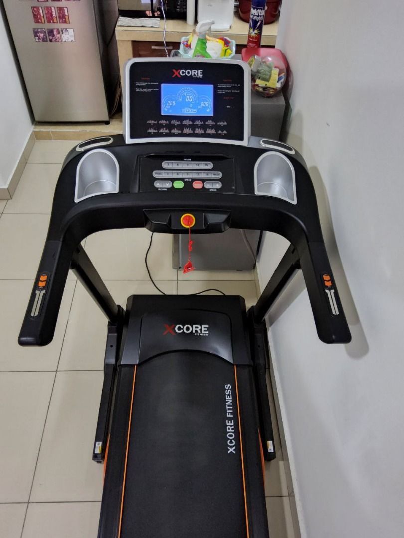 XCORE Fitness Treadmill + FREE 2X Dumbbells, Sports Equipment, Exercise