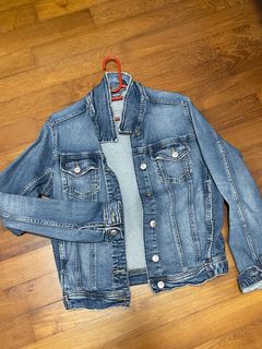 (Category: ) located in . Submitted by megclothess (Listing ID 1248238969, Image 1). Description: .