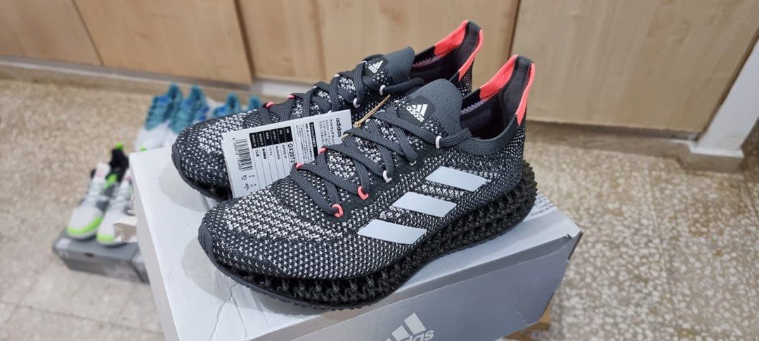 Bb952 adidas store