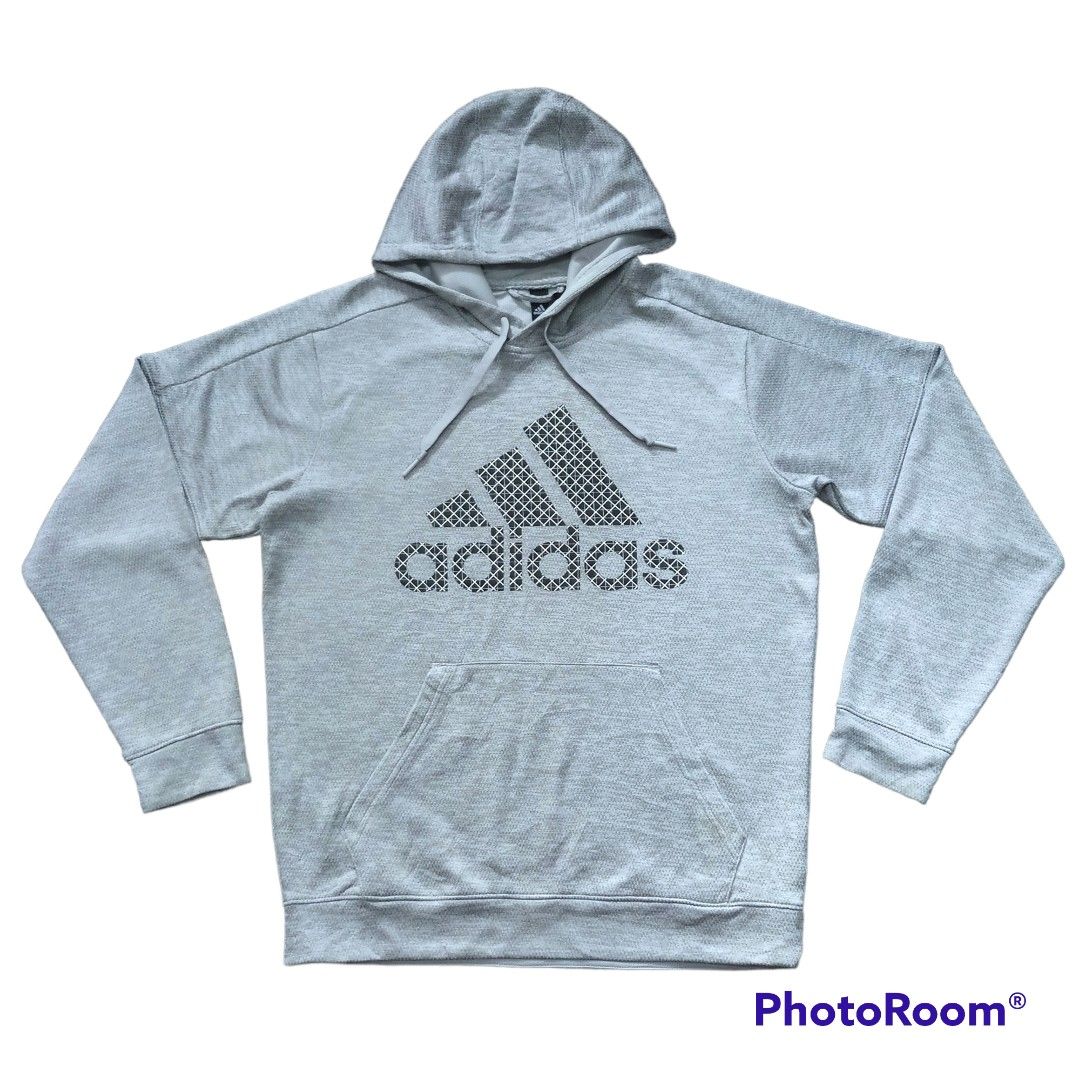 Adidas men's team issue badge of hotsell sport graphic hoodi