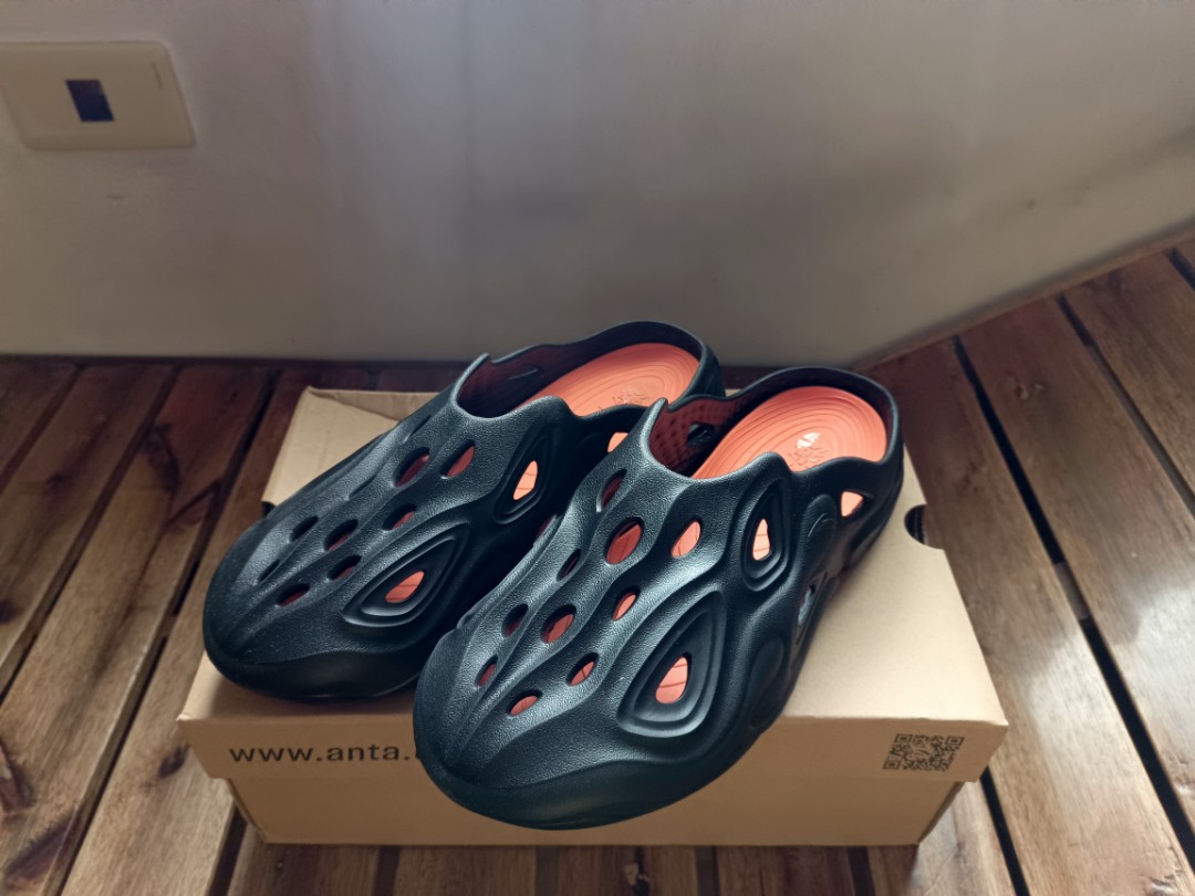 Anta Clogs on Carousell