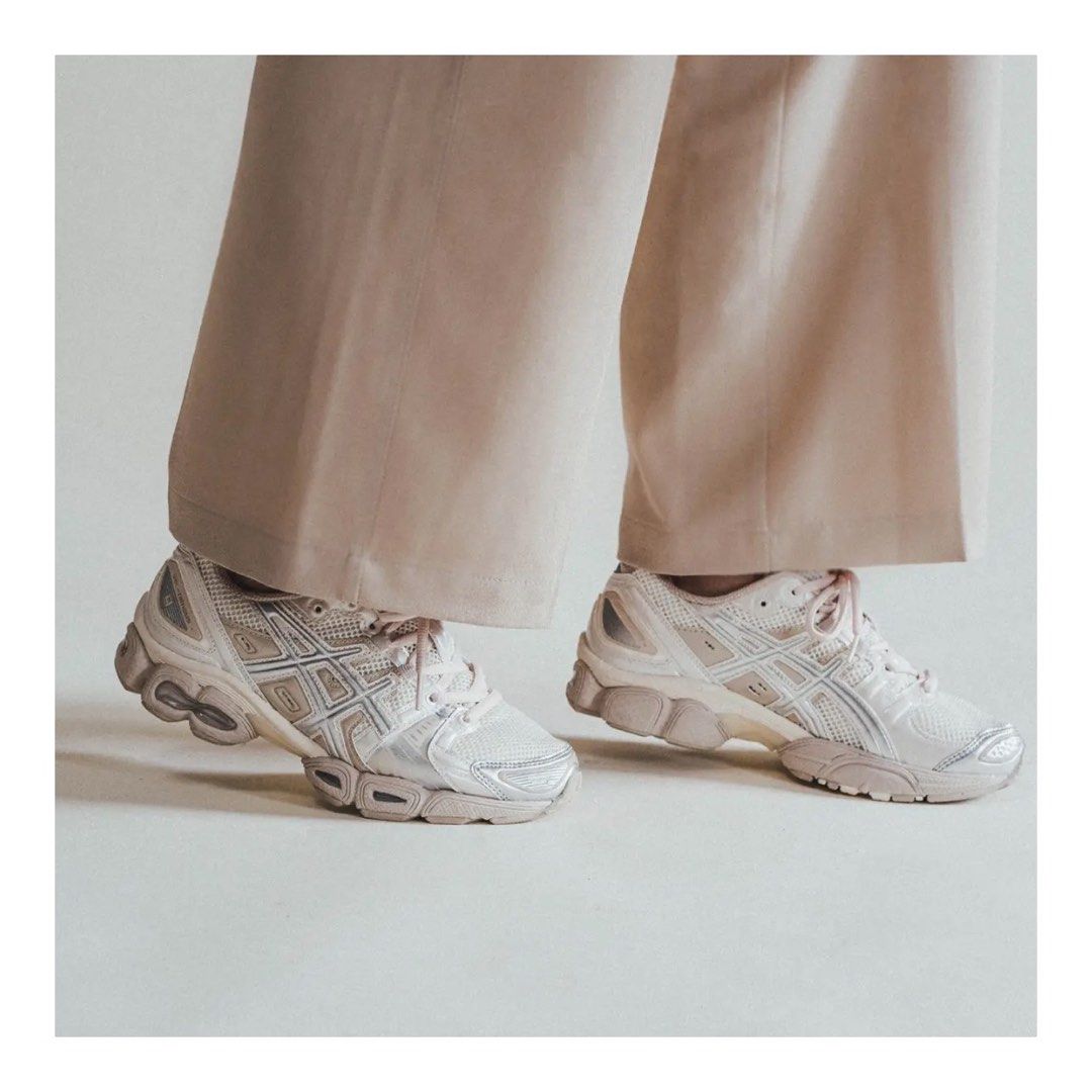 Asics Gel-Nimbus 9 Womens Beige Running Shoes