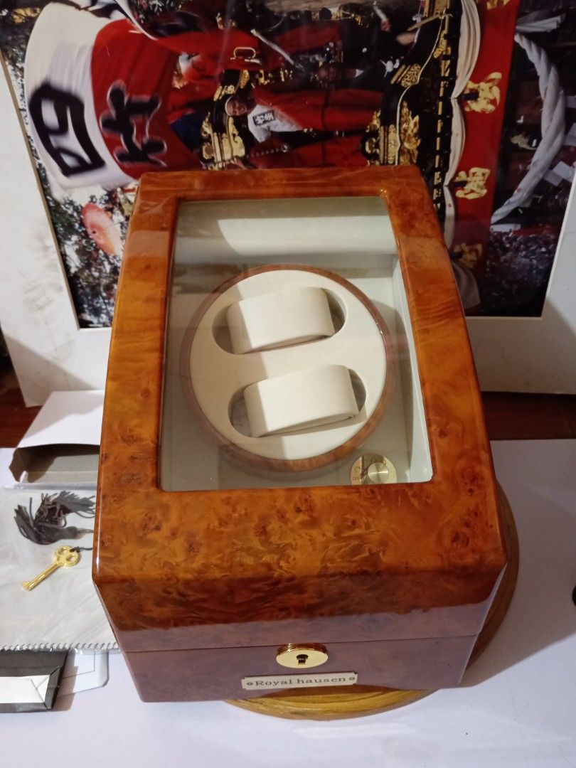 Royal hausen watch sale winder