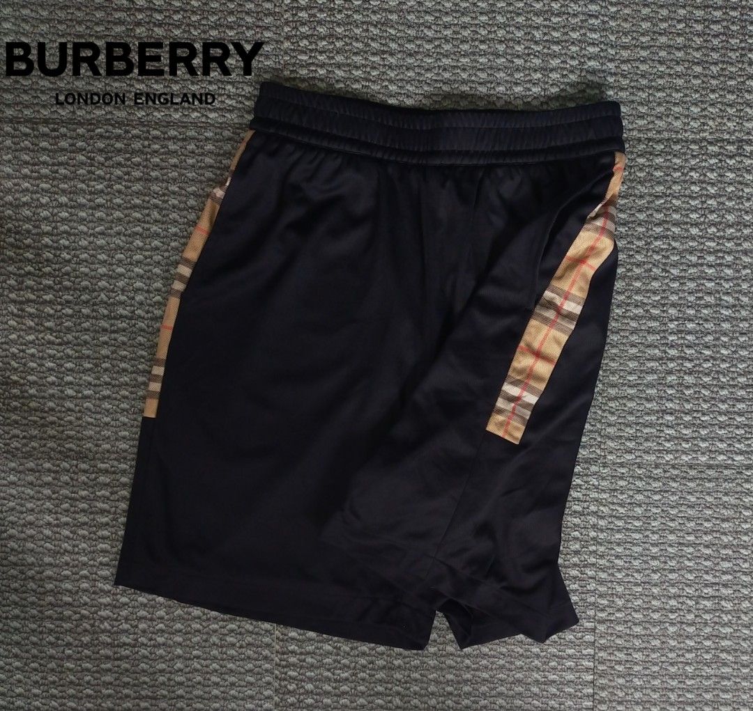 Burberry short Men s Fashion Bottoms Shorts on Carousell