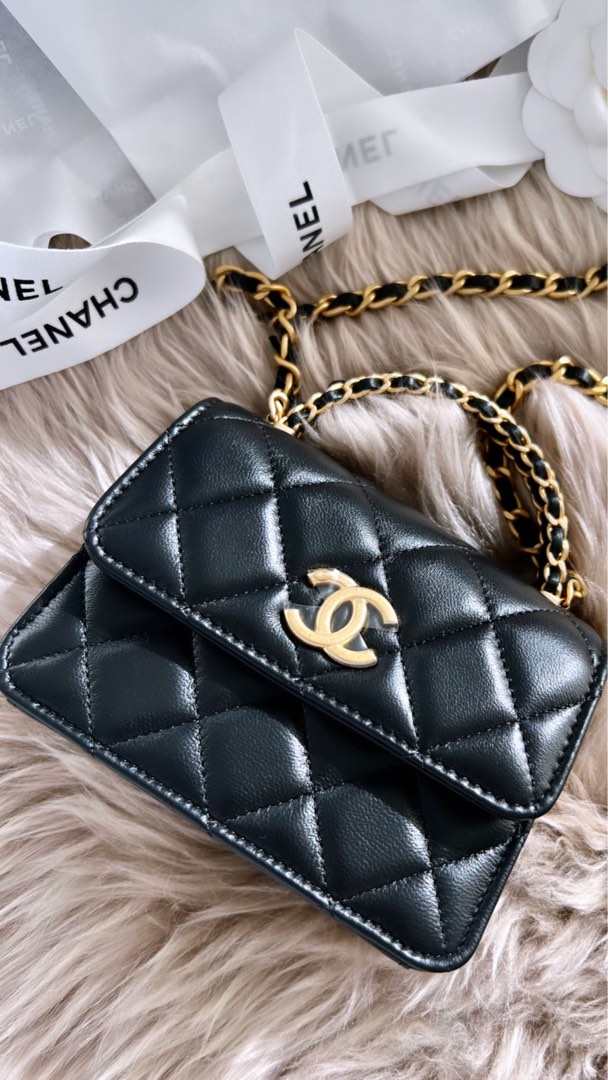 CHANEL Black Top Handle Chain Mini Vanity Kelly Flap Gold Hardware, Luxury,  Bags & Wallets on Carousell