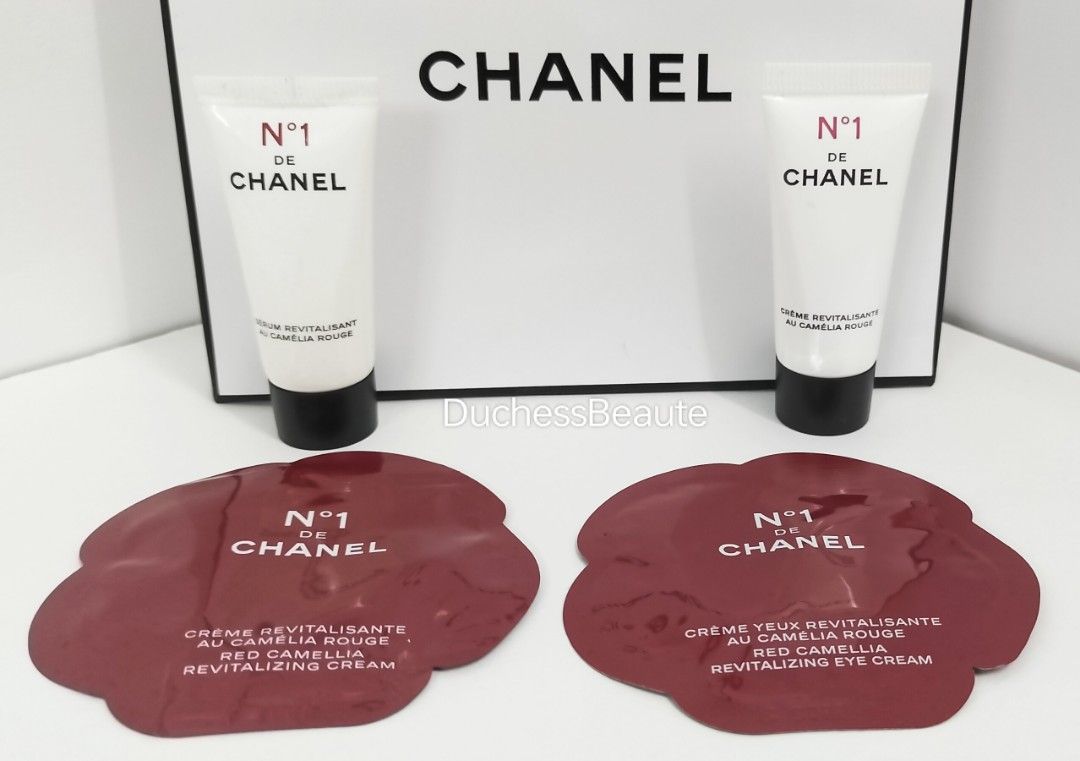 Chanel N°1 De Chanel Red Camellia Revitalizing Eye Cream 15g/0.5oz 