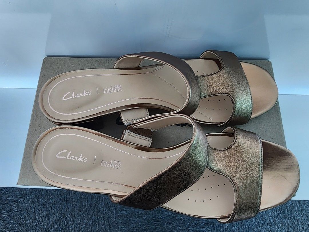 Clarks top uk womens