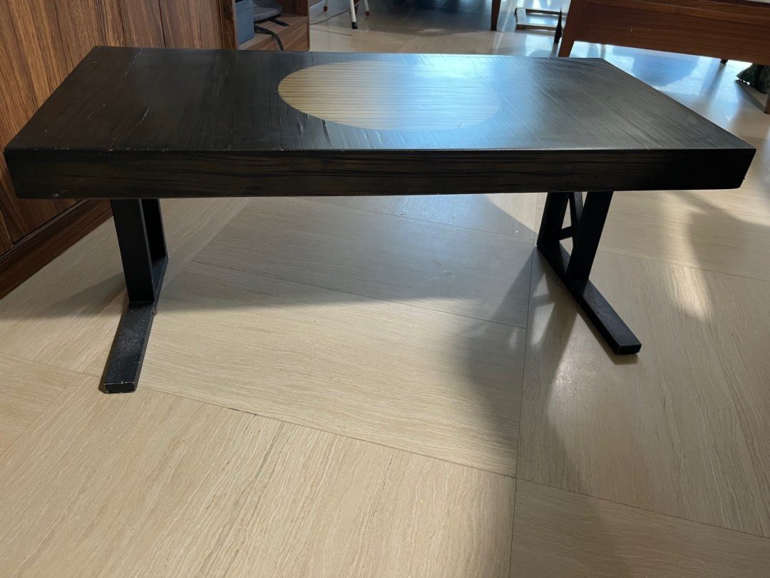Computer Table (Category: Tables & Sets) located in Singapore. Submitted by lishirley777 (Listing ID 1248394102, Image 1). Description: Tatami table ( original price 650+) handmade.