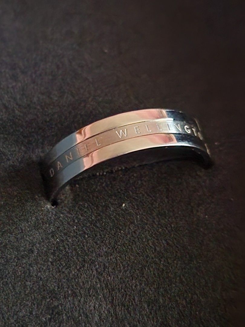 Daniel wellington shop ring silver