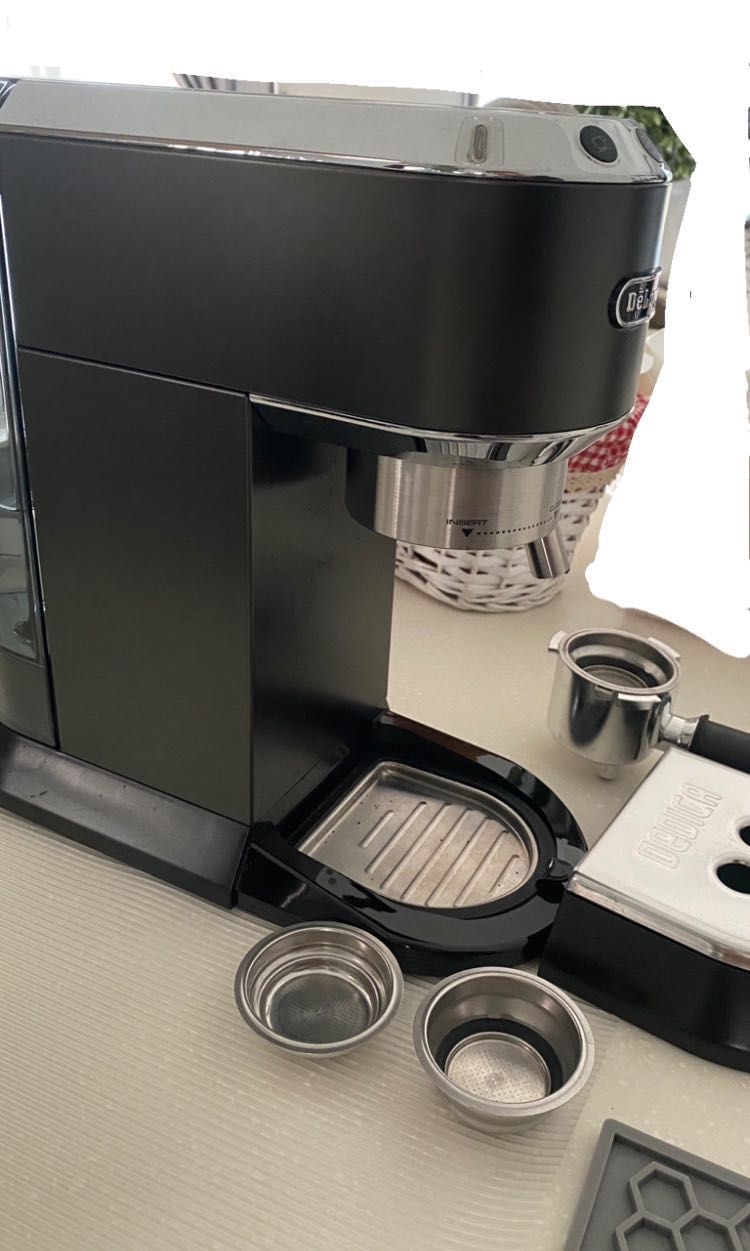 Delonghi EC685B Dedica Pump Coffee Machine Black, TV & Home