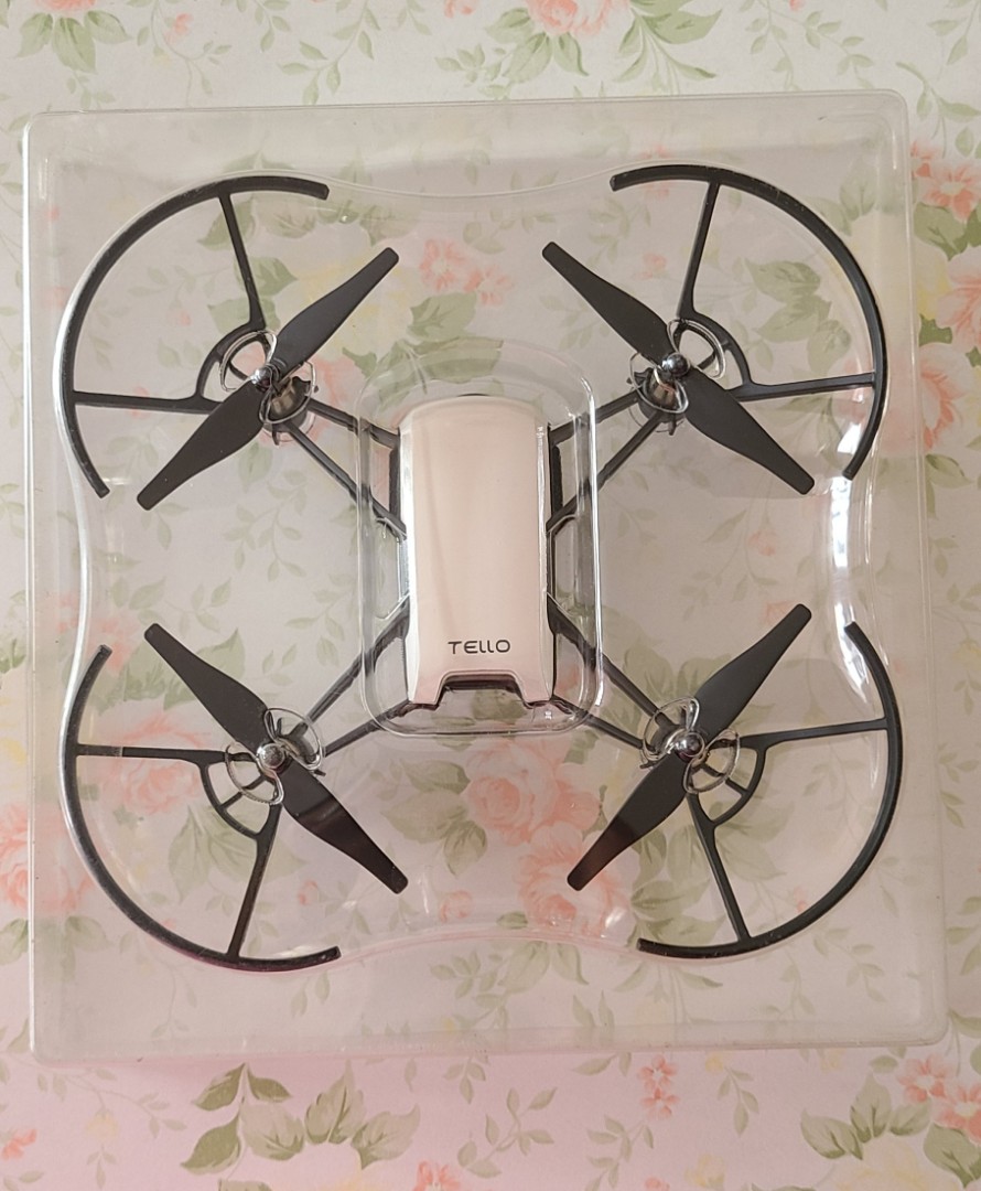 DJI 大疆Tello 小型無人機及配件, 興趣及遊戲, 玩具& 遊戲類- Carousell