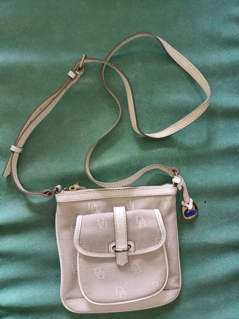 Dooney and bourke crossbody sale on sale