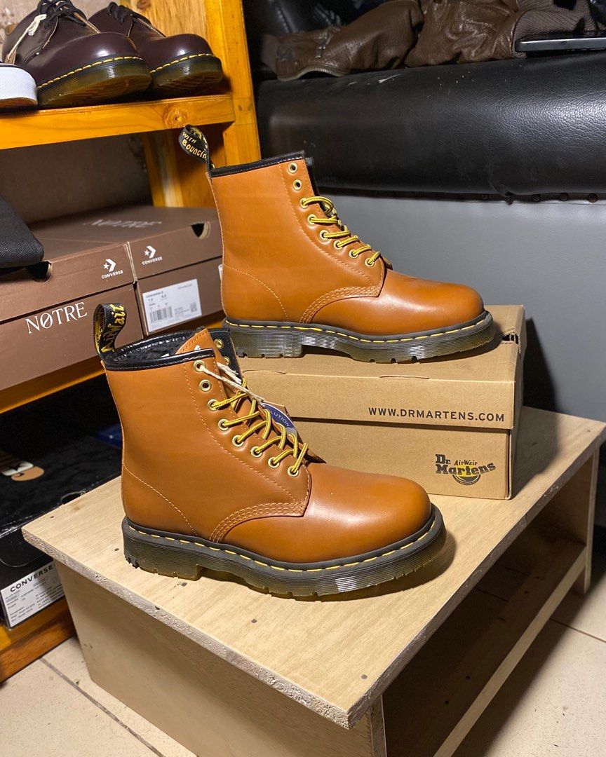 Dr martens outlet tan arcadia