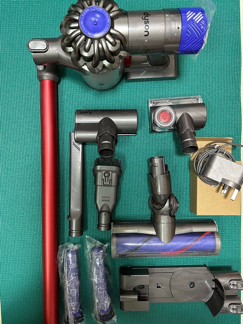 dyson V6 吸塵機 機王 整機加配件深度清潔/終身售後, 傢俬＆家居, 家居清潔及護理用品, 清潔工具 - Carousell