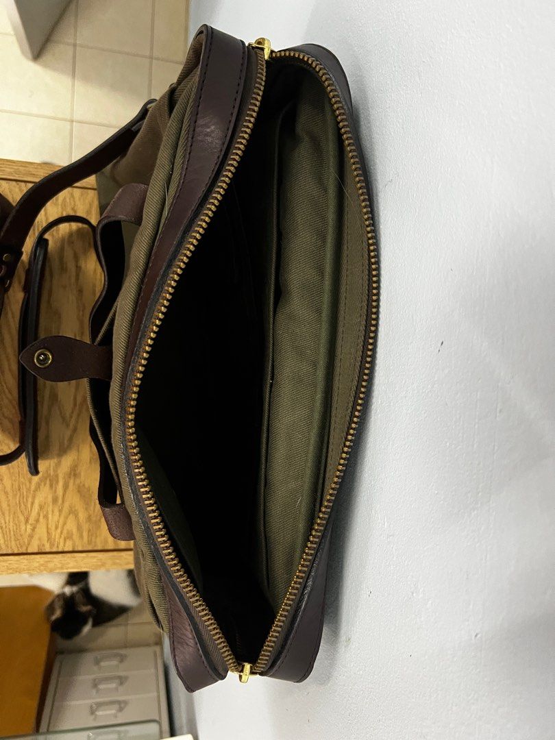 Filson Rugged Twill Original Briefcase, Men's Fashion, Bags, Briefcases