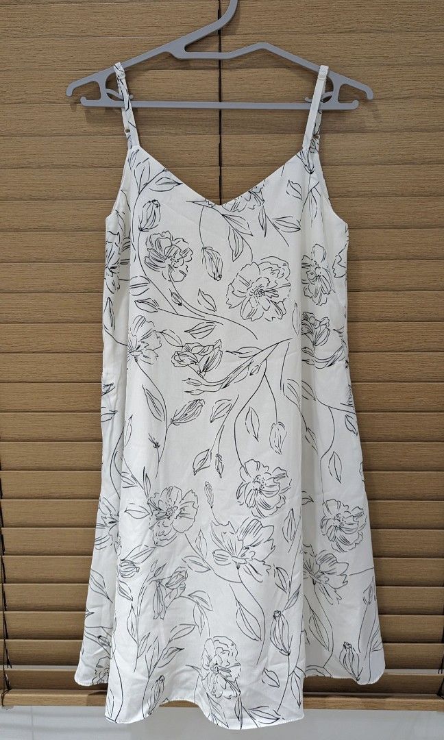 Aline dress with best sale pockets