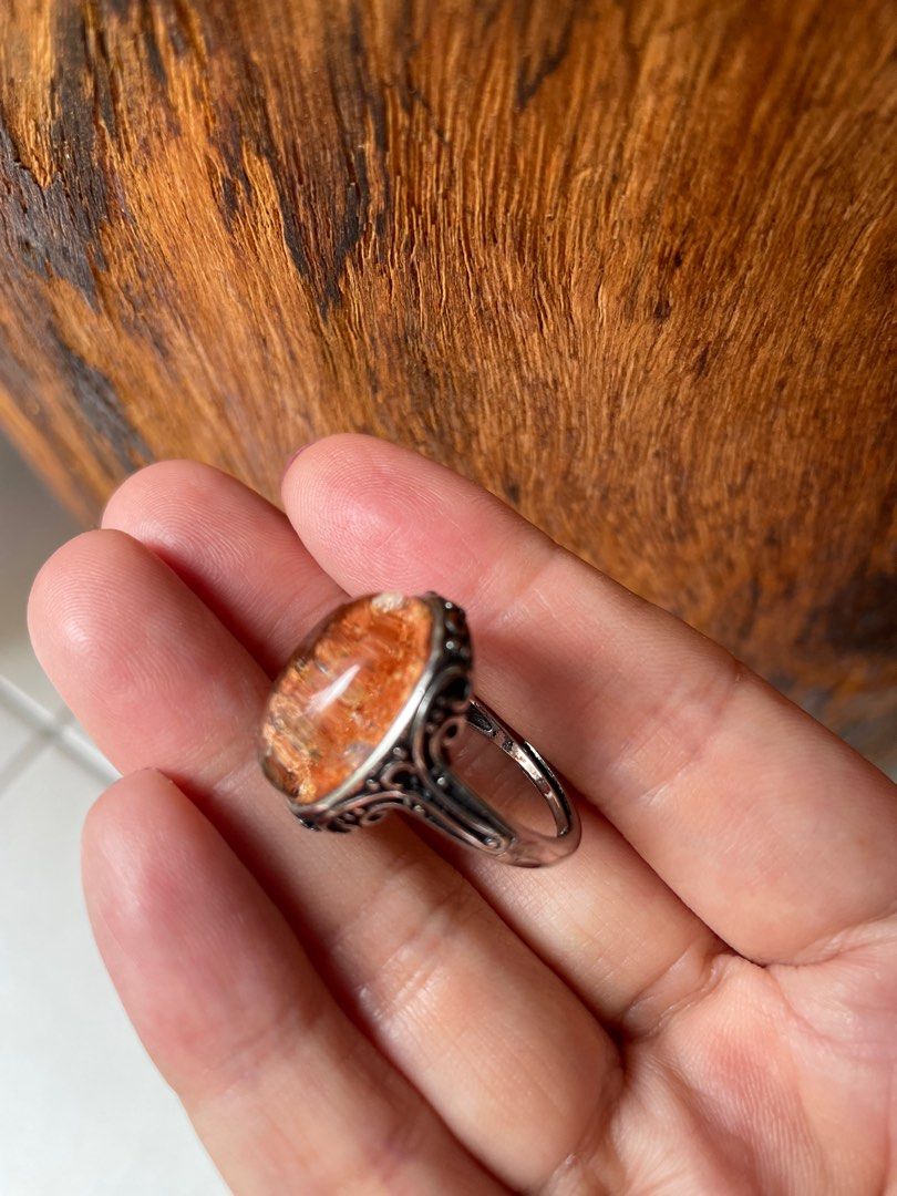 Garden store quartz ring